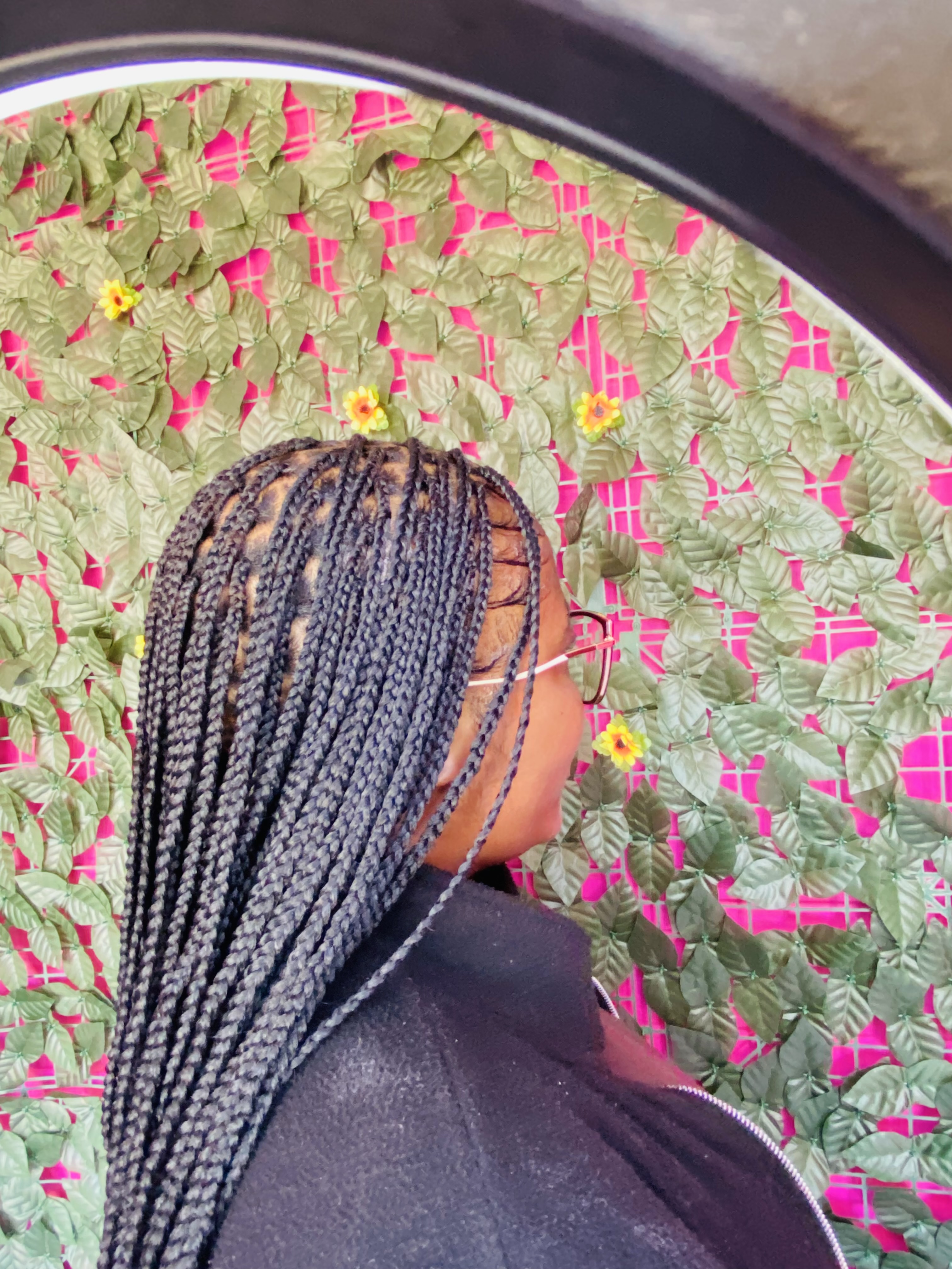 Knotless gallery image