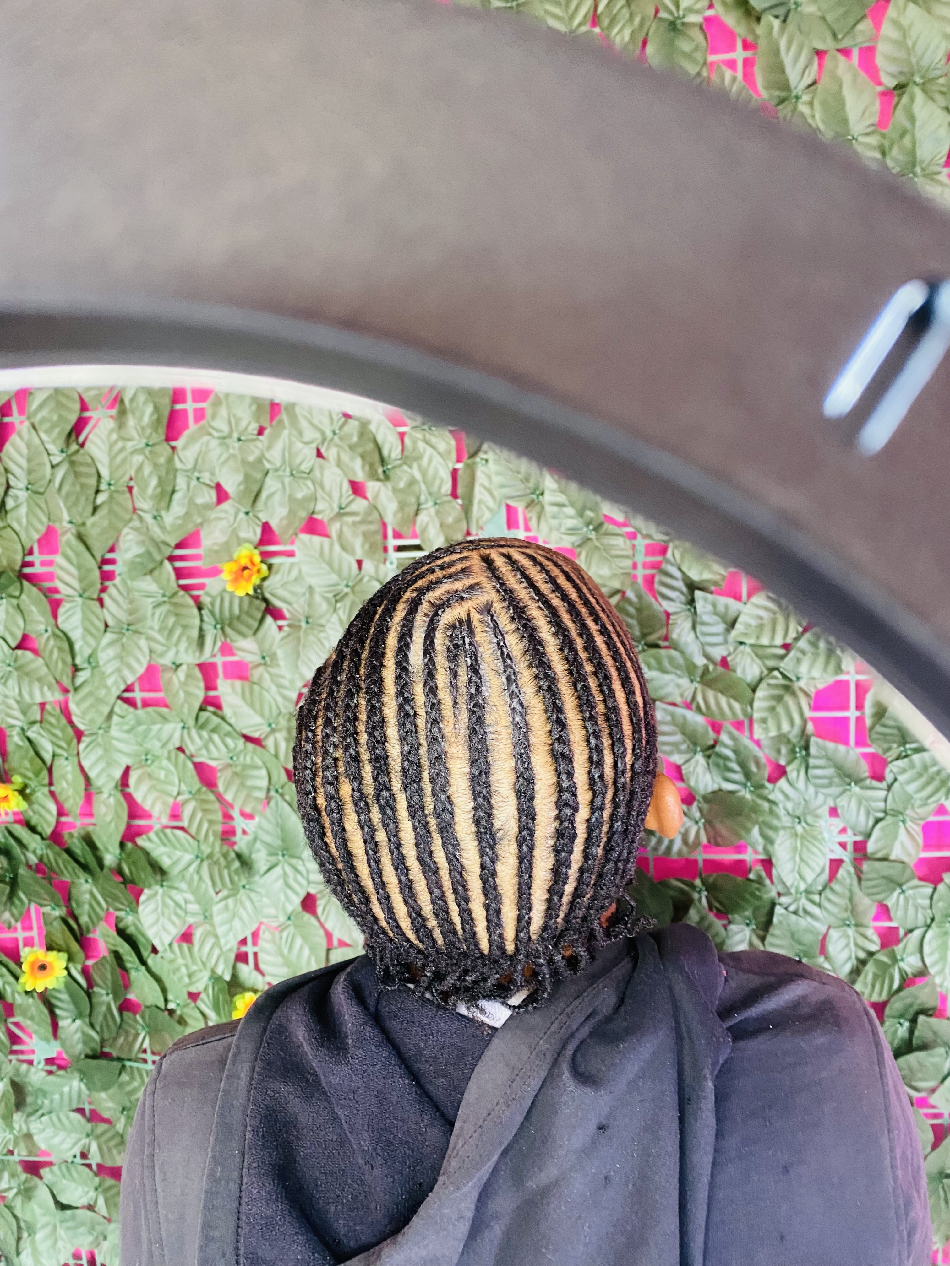 Free hand gallery image